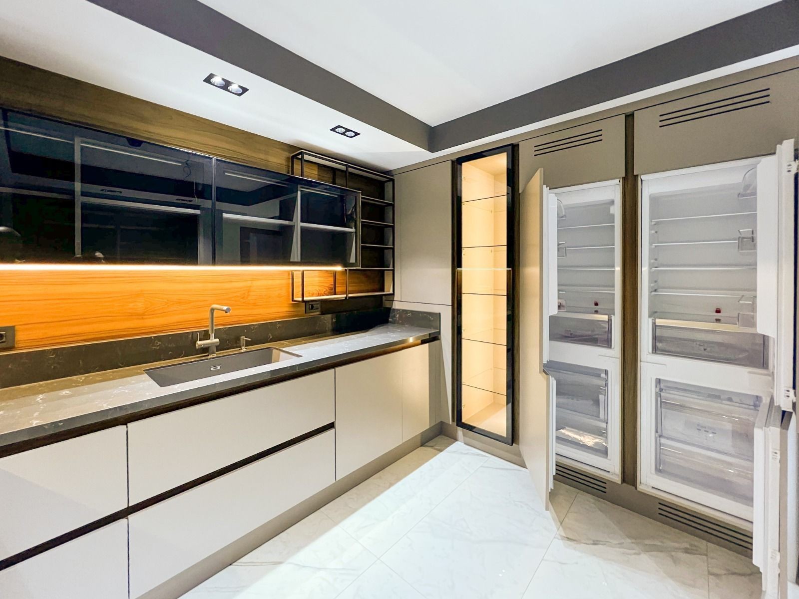 LUX PREMIUM QUALITY PRIVA VILLA'S IN TOWN CLOSE TO THE MALL & SEASIDE KUSADASİ