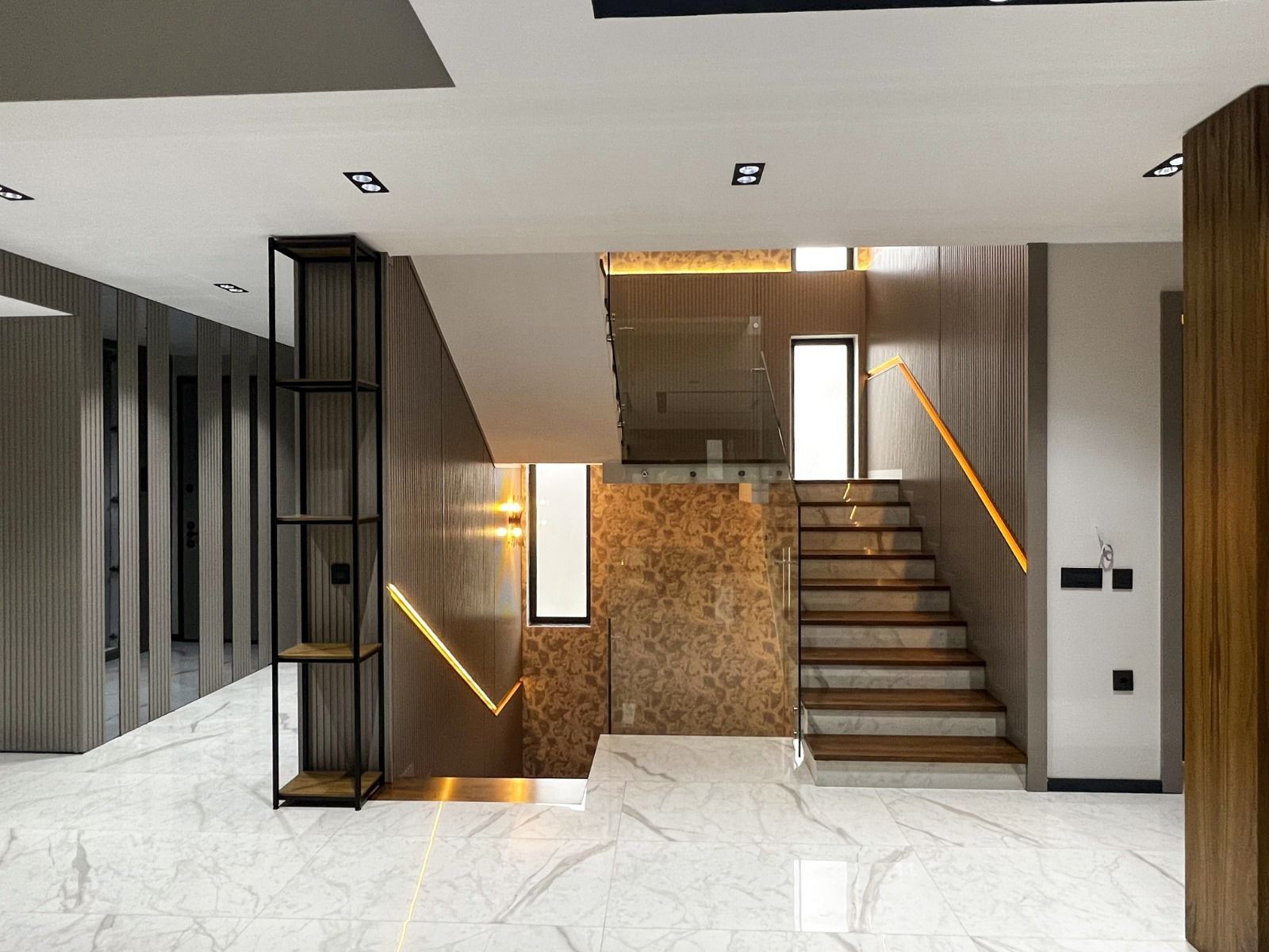 LUX PREMIUM QUALITY PRIVA VILLA'S IN TOWN CLOSE TO THE MALL & SEASIDE KUSADASİ