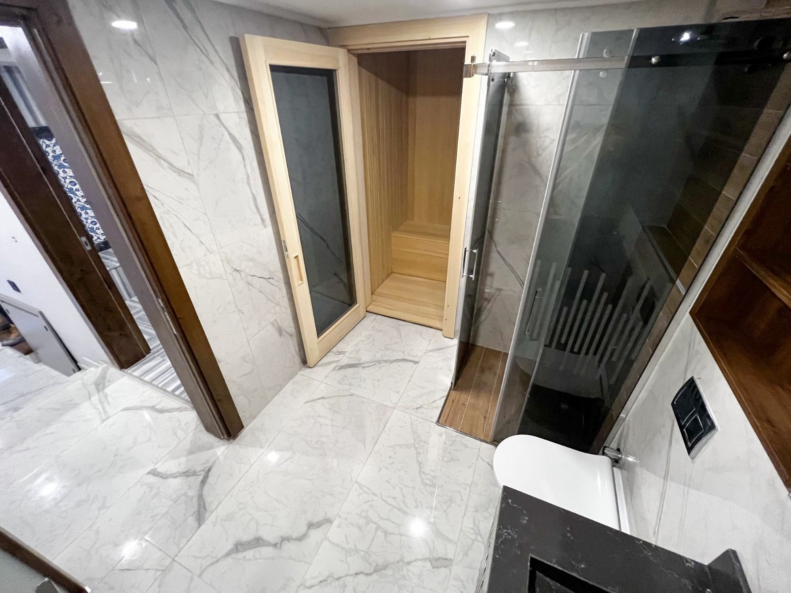 LUX PREMIUM QUALITY PRIVA VILLA'S IN TOWN CLOSE TO THE MALL & SEASIDE KUSADASİ