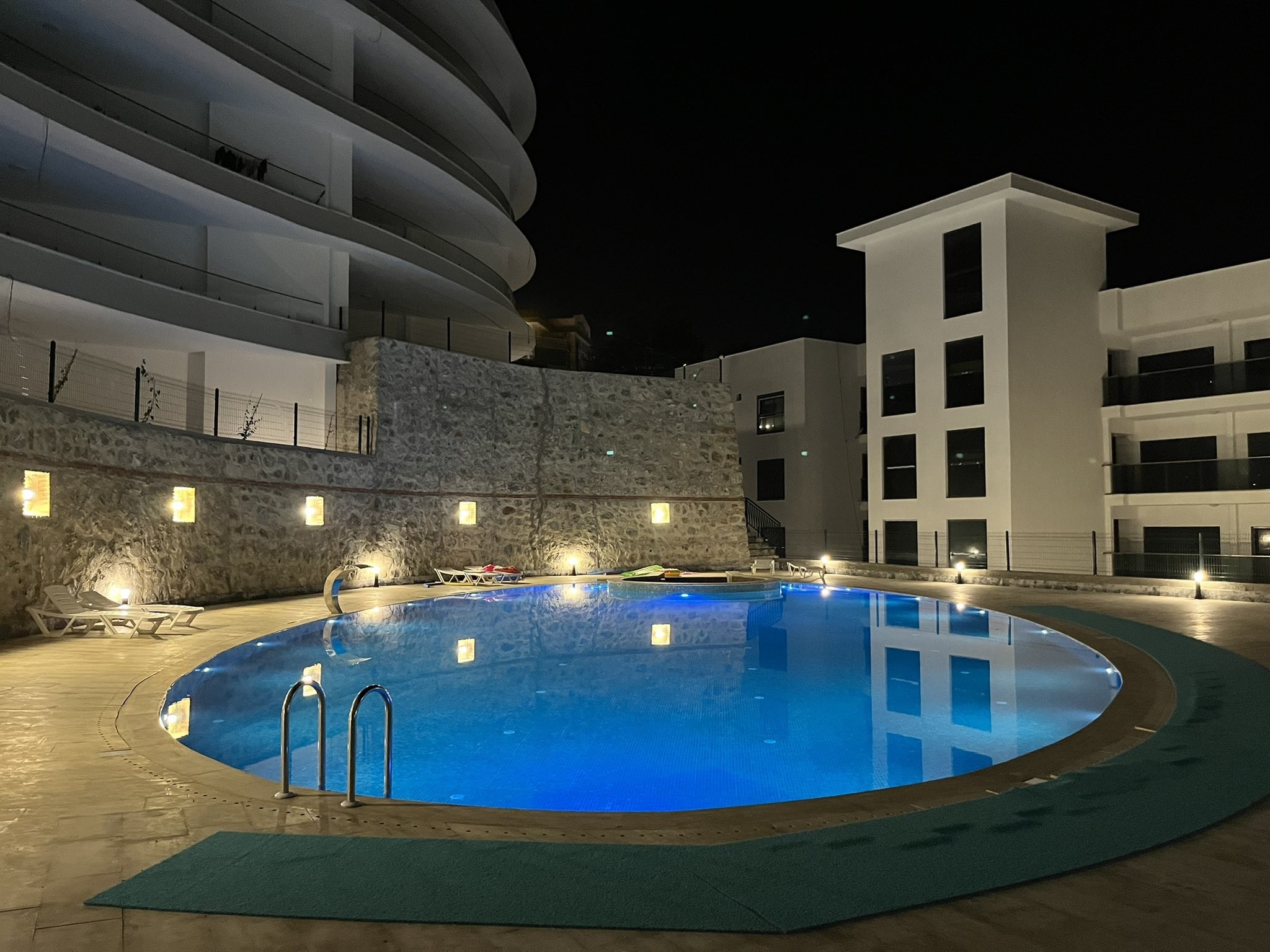 ЭЛИТНЫЕ КВАРТИРЫ В ПРЕСТИЖНОМ КОМПЛЕКСЕ В КУШАДАСЫ.