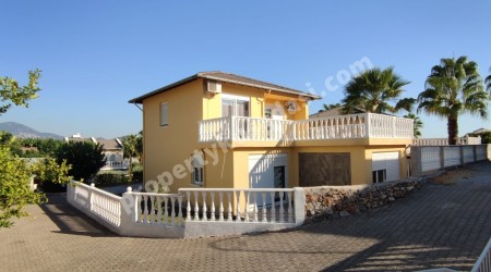 Villa for sale