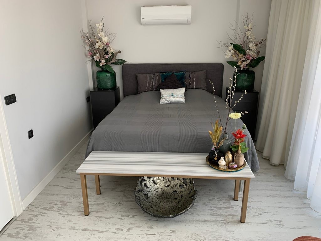 ОТДЕЛЬНАЯ ВИЛЛА С ЧАСТНЫМ САДОВЫМ УЧАСТКОМ В КУШАДАСЫ.