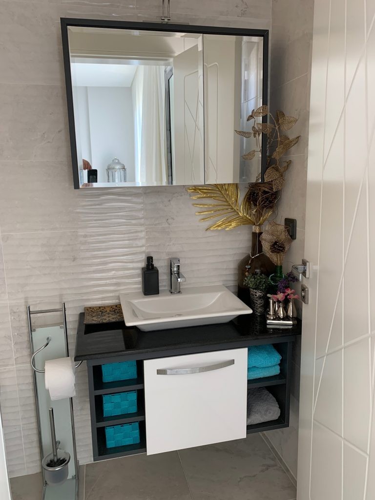 ОТДЕЛЬНАЯ ВИЛЛА С ЧАСТНЫМ САДОВЫМ УЧАСТКОМ В КУШАДАСЫ.