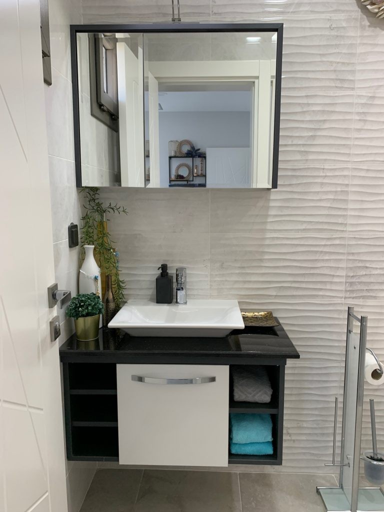 ОТДЕЛЬНАЯ ВИЛЛА С ЧАСТНЫМ САДОВЫМ УЧАСТКОМ В КУШАДАСЫ.