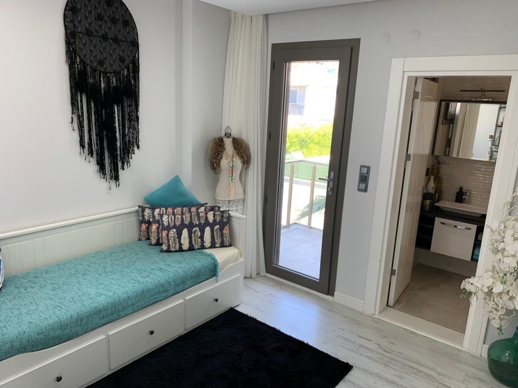 ОТДЕЛЬНАЯ ВИЛЛА С ЧАСТНЫМ САДОВЫМ УЧАСТКОМ В КУШАДАСЫ.