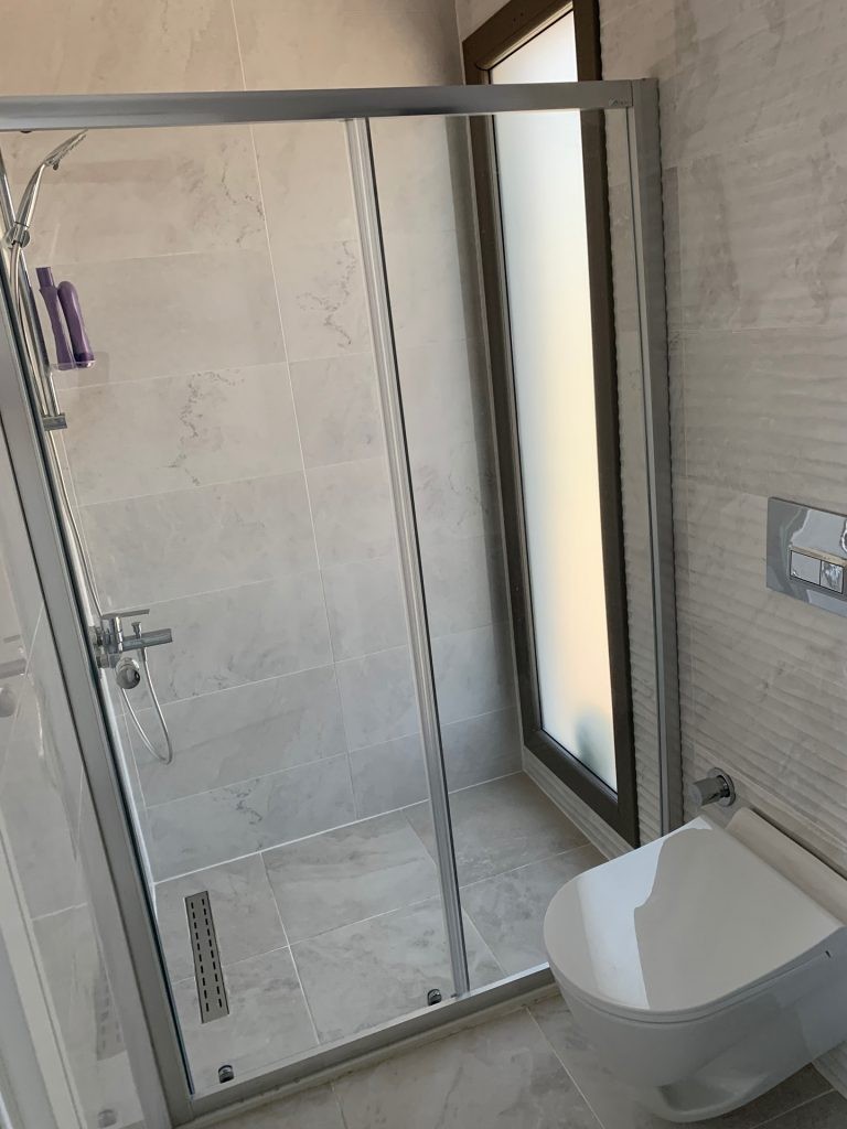 ОТДЕЛЬНАЯ ВИЛЛА С ЧАСТНЫМ САДОВЫМ УЧАСТКОМ В КУШАДАСЫ.