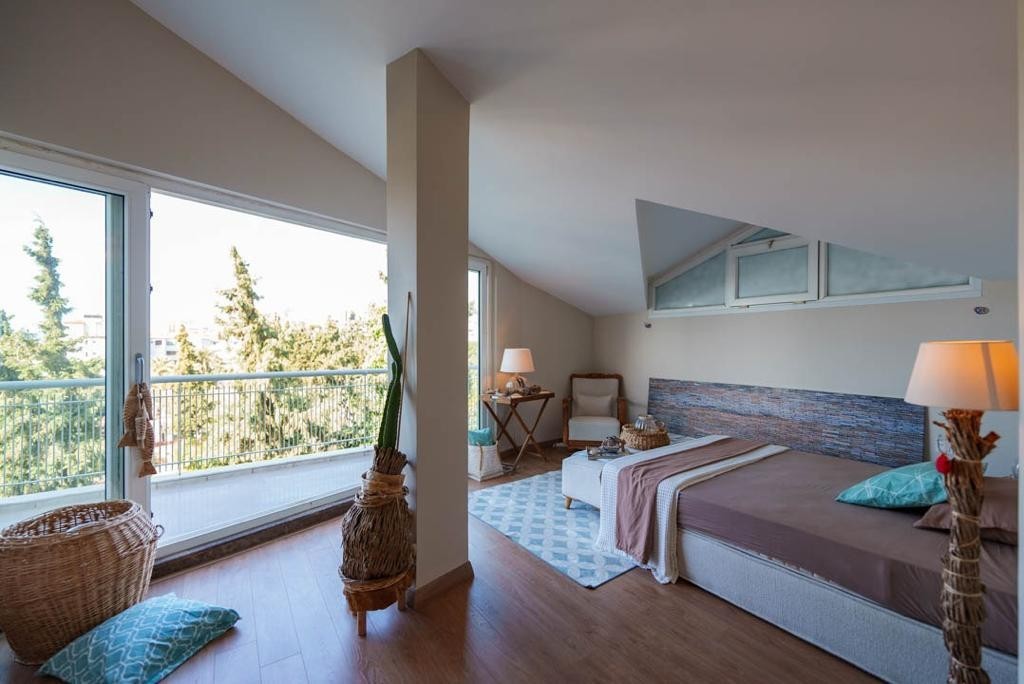 КВАРТИРА С ВИДОМ НА МОРЕ В ЦЕНТРЕ ГОРОДА КУШАДАСЫ.