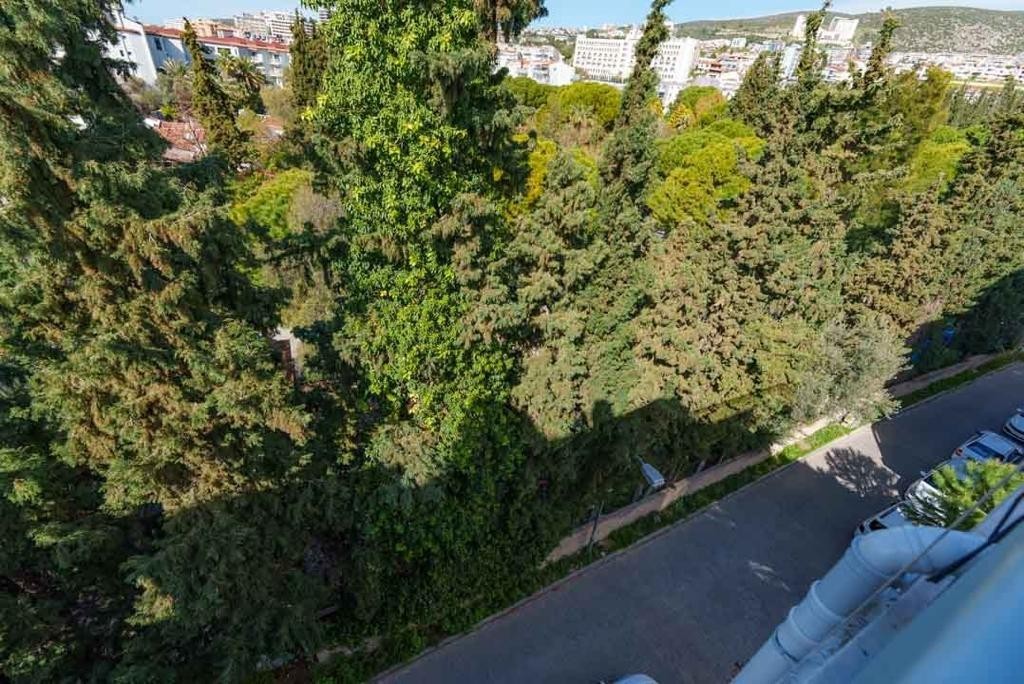 КВАРТИРА С ВИДОМ НА МОРЕ В ЦЕНТРЕ ГОРОДА КУШАДАСЫ.