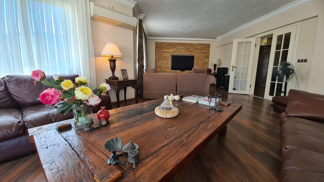 ДВУХУРОВНЕВАЯ КВАРТИРА С ВИДОМ НА МОРЕ НА ПРОДАЖУ В КУШАДАСЫ.