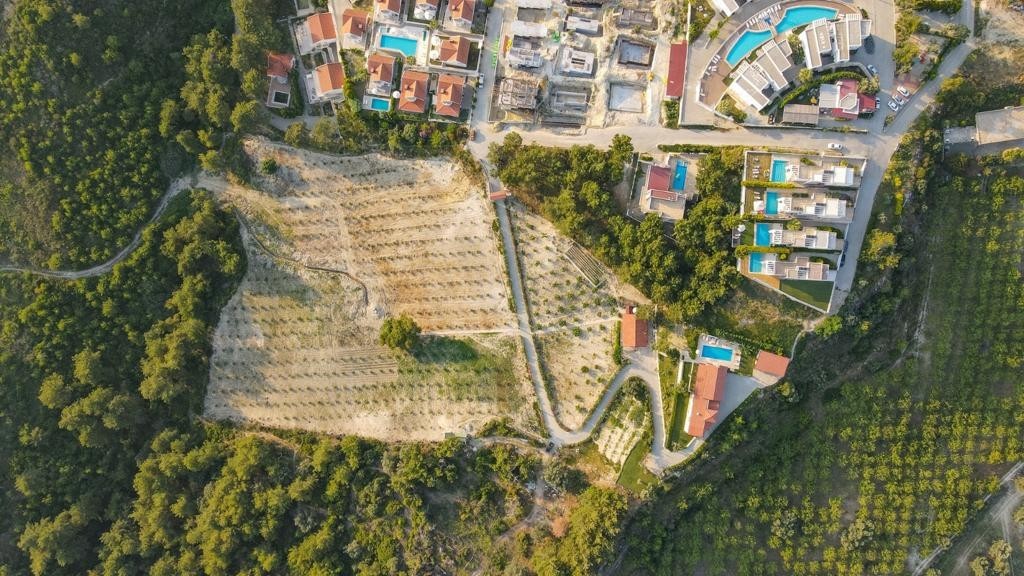 ВЕЛИКОЛЕПНЫЙ ФЕРМЕРСКИЙ ДОМ С ВИДОМ НА МОРЕ И ПРИРОДУ В КУШАДАСЫ.