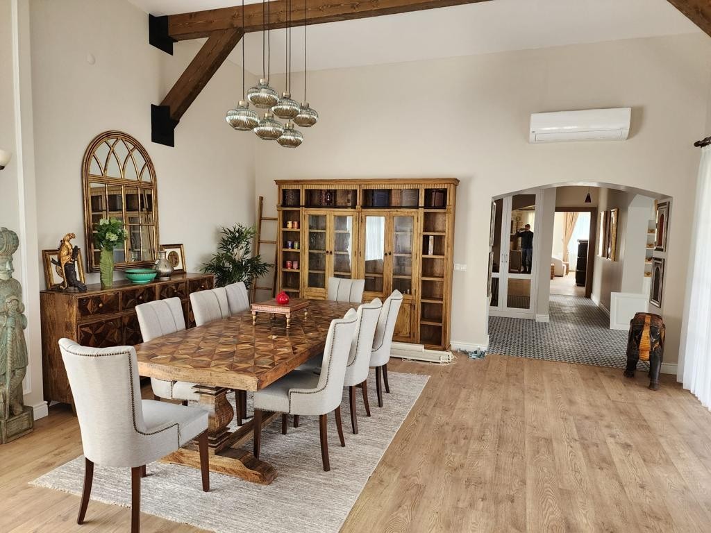 ВЕЛИКОЛЕПНЫЙ ФЕРМЕРСКИЙ ДОМ С ВИДОМ НА МОРЕ И ПРИРОДУ В КУШАДАСЫ.