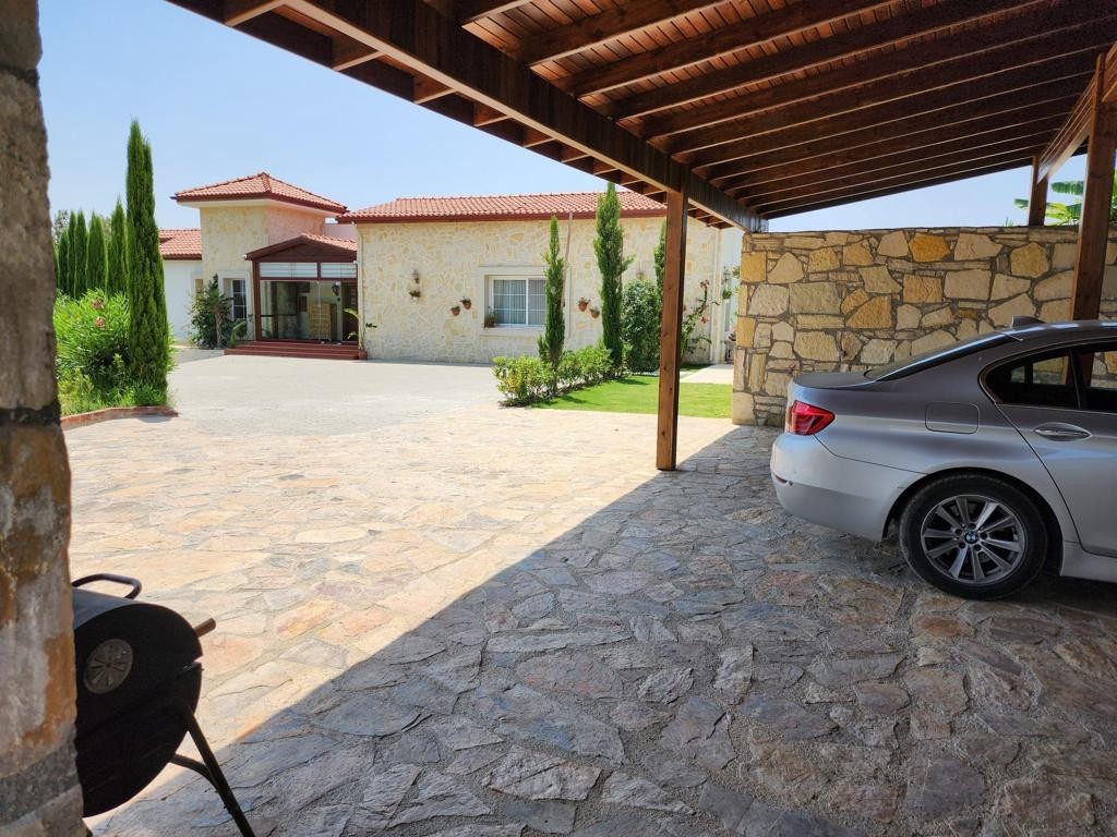 ВЕЛИКОЛЕПНЫЙ ФЕРМЕРСКИЙ ДОМ С ВИДОМ НА МОРЕ И ПРИРОДУ В КУШАДАСЫ.