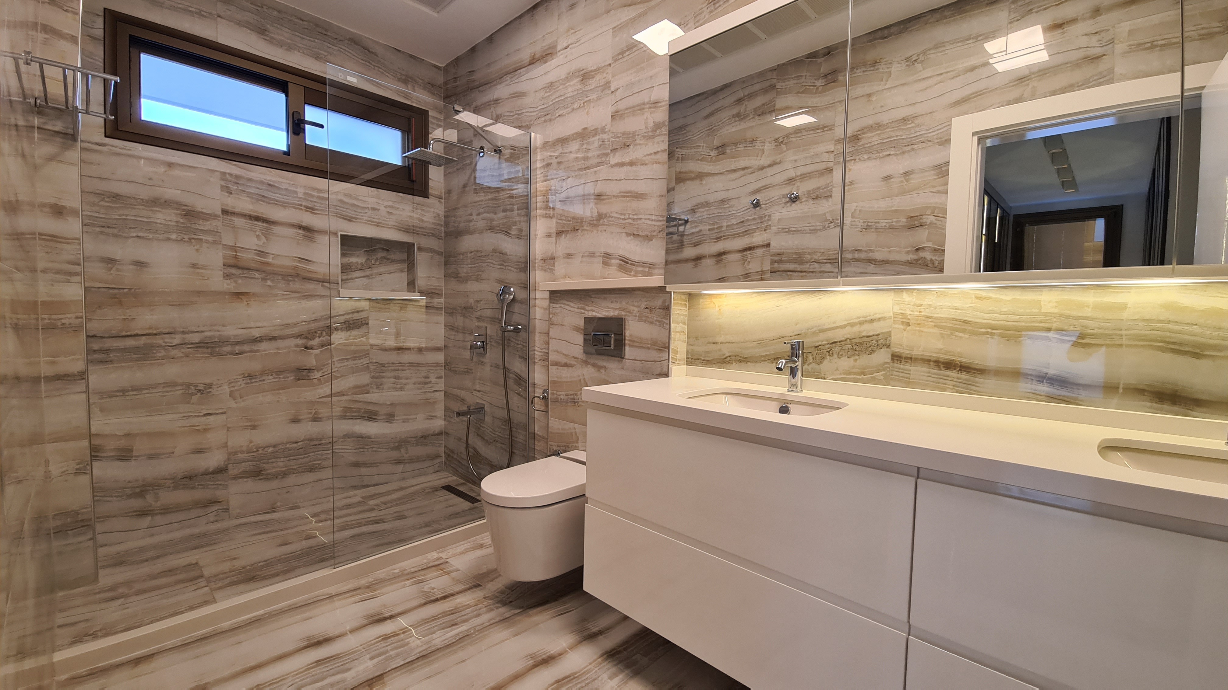 ВИЛЛА  4+1 С ЧАСТНЫМ БАССЕЙНОМ НА ПРОДАЖУ В КУШАДАСЫ.