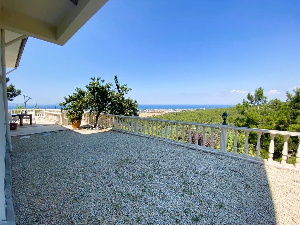 РОСКОШНАЯ ОТДЕЛЬНАЯ ВИЛЛА С ВИДОМ НА МОРЕ И ЧАСТНЫМ БАССЕЙНОМ В КУШАДАСЫ.