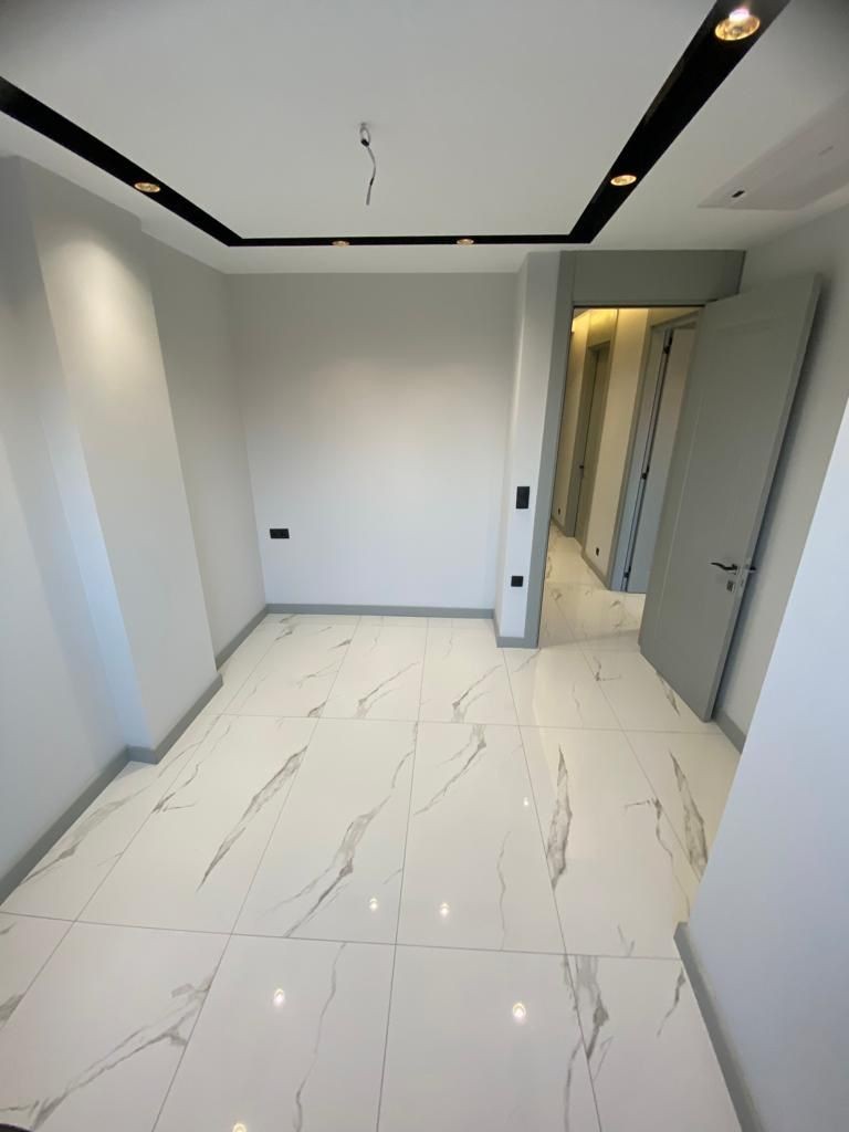 Luxurious and Modern House Equipped with Technology for Sale