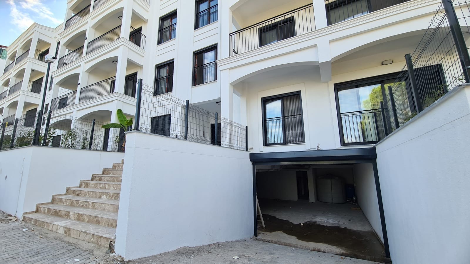 НОВЫЙ СОВРЕМЕННЫЙ ПРОЕКТ В КУШАДАСЫ.