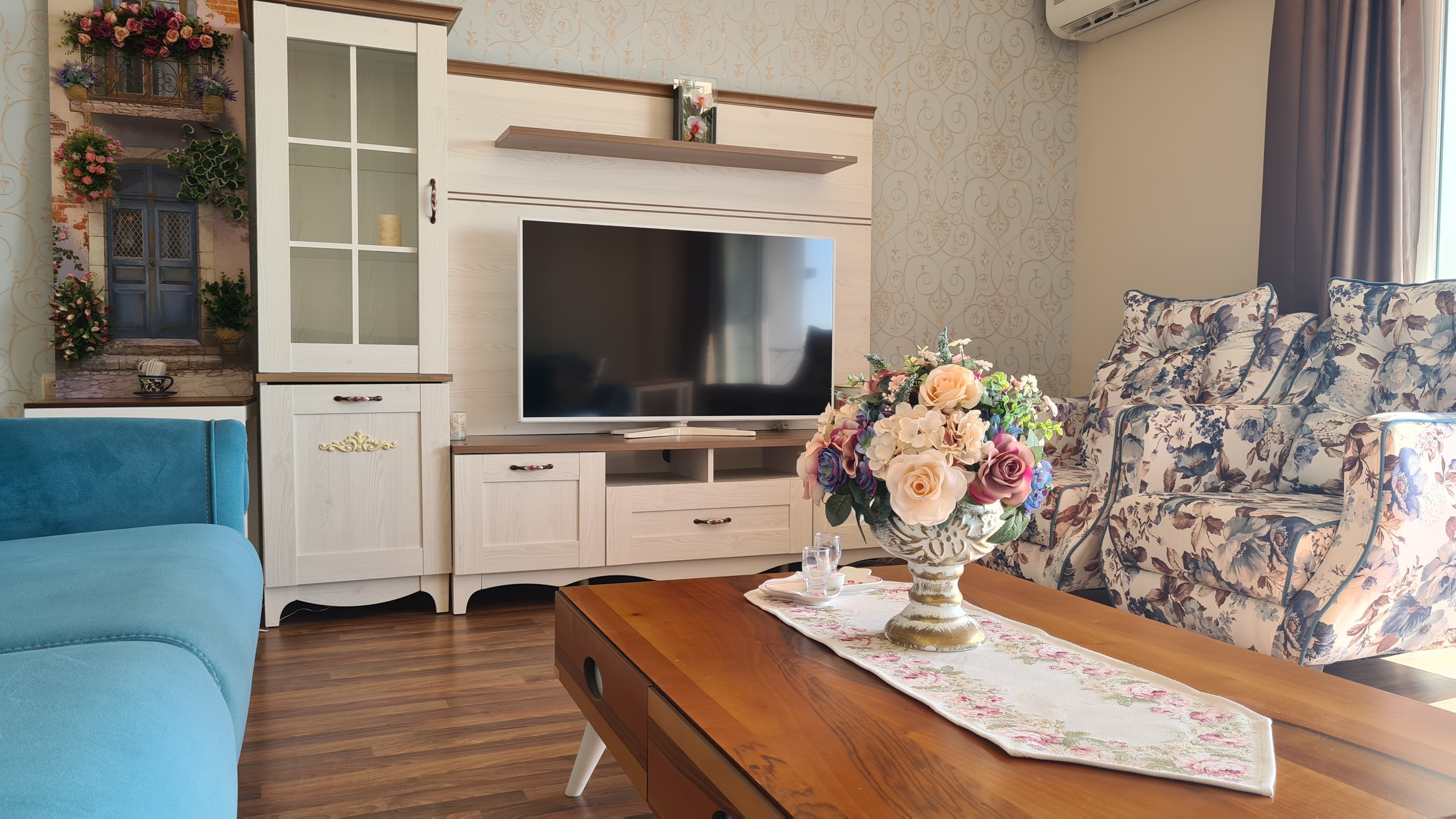 КВАРТИРА 3+1 С ПАНОРАМНЫМ ВИДОМ НА МОРЕ В КУШАДАСЫ.