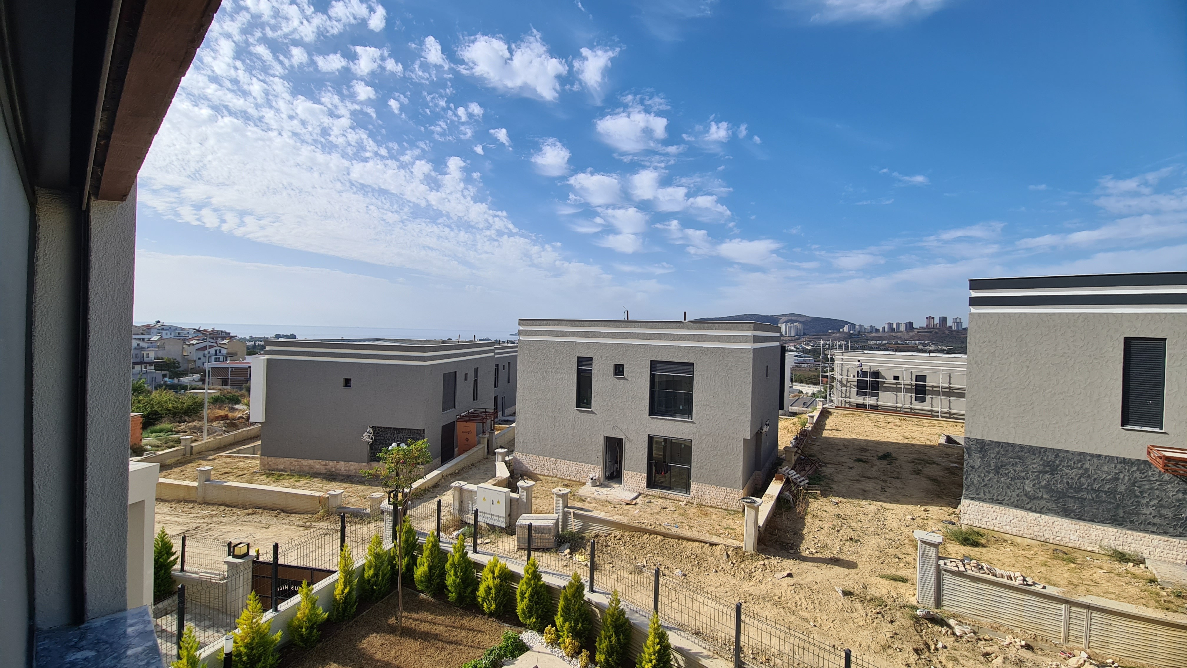 ОТДЕЛЬНАЯ ВИЛЛА С ЧАСТНЫМ БАССЕЙНОМ В КУШАДАСЫ.