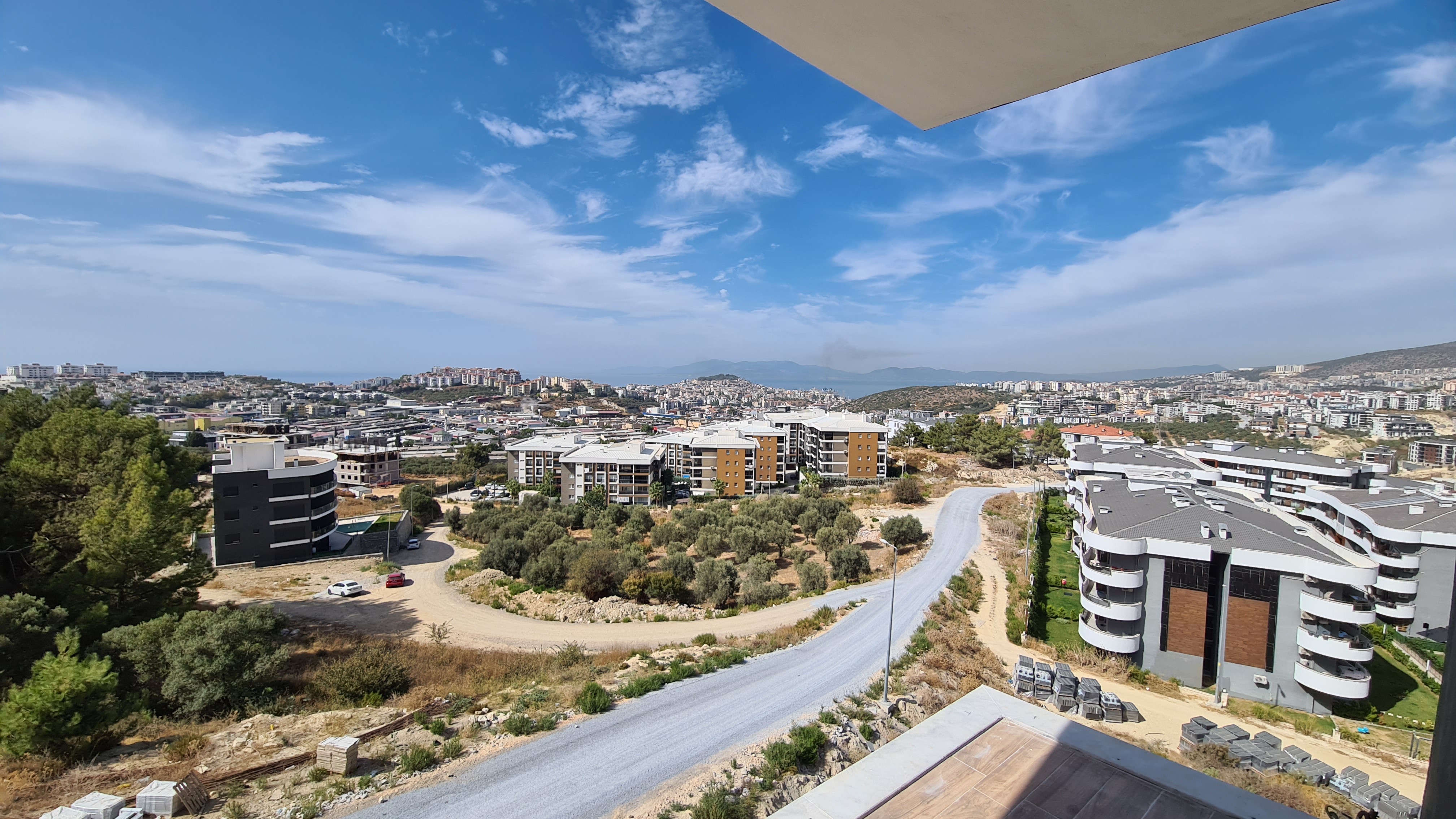 НОВЫЕ КВАРТИРЫ С ВИДОМ НА МОРЕ НА ПРОДАЖУ В КУШАДАСЫ.