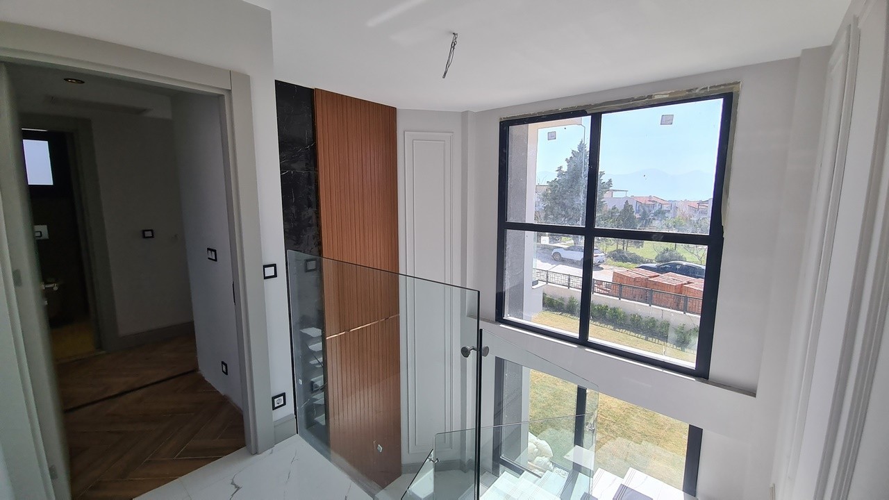 ОТДЕЛЬНАЯ ВИЛЛА С ВИДОМ НА МОРЕ В КУШАДАСЫ.