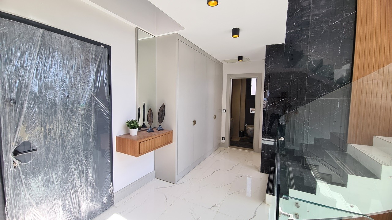 ОТДЕЛЬНАЯ ВИЛЛА С ВИДОМ НА МОРЕ В КУШАДАСЫ.