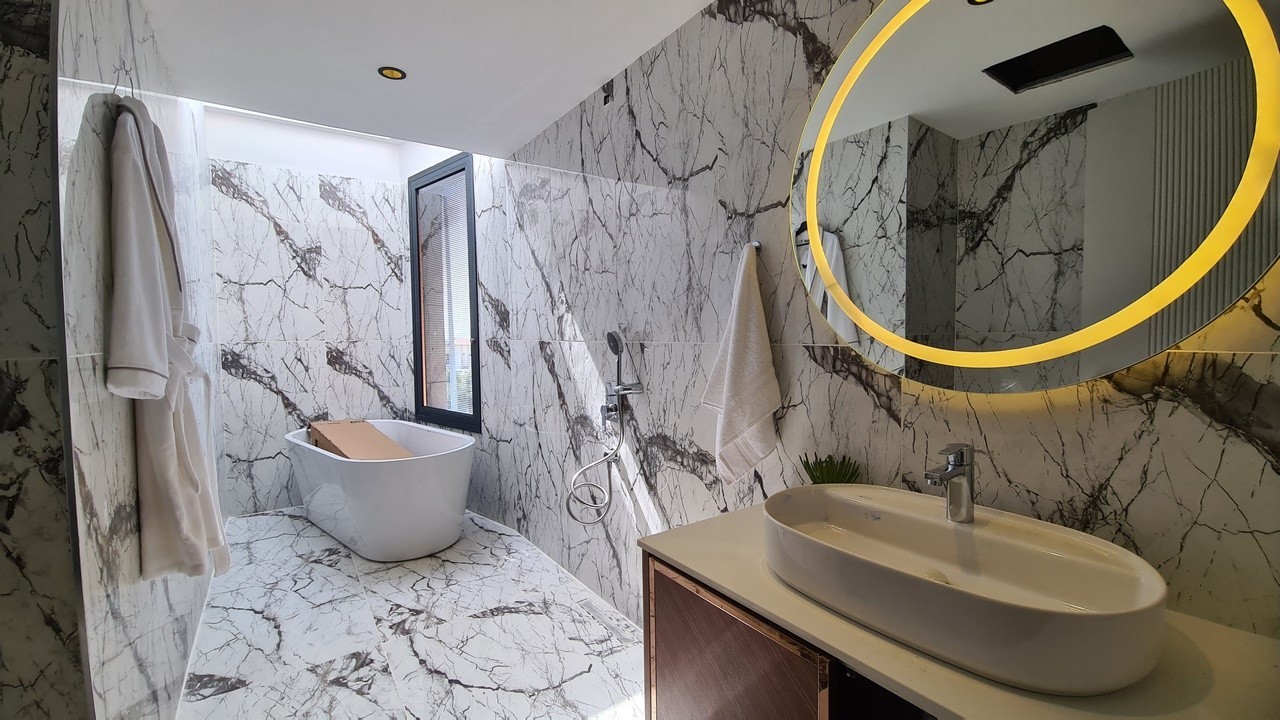 ОТДЕЛЬНАЯ ВИЛЛА С ВИДОМ НА МОРЕ В КУШАДАСЫ.