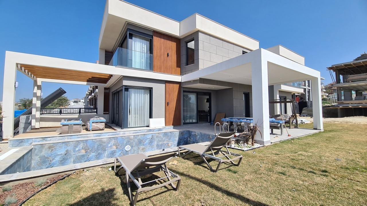 Brand New Detached Villa with sea view private sauna turkish bath and cinema room in Kusadasi