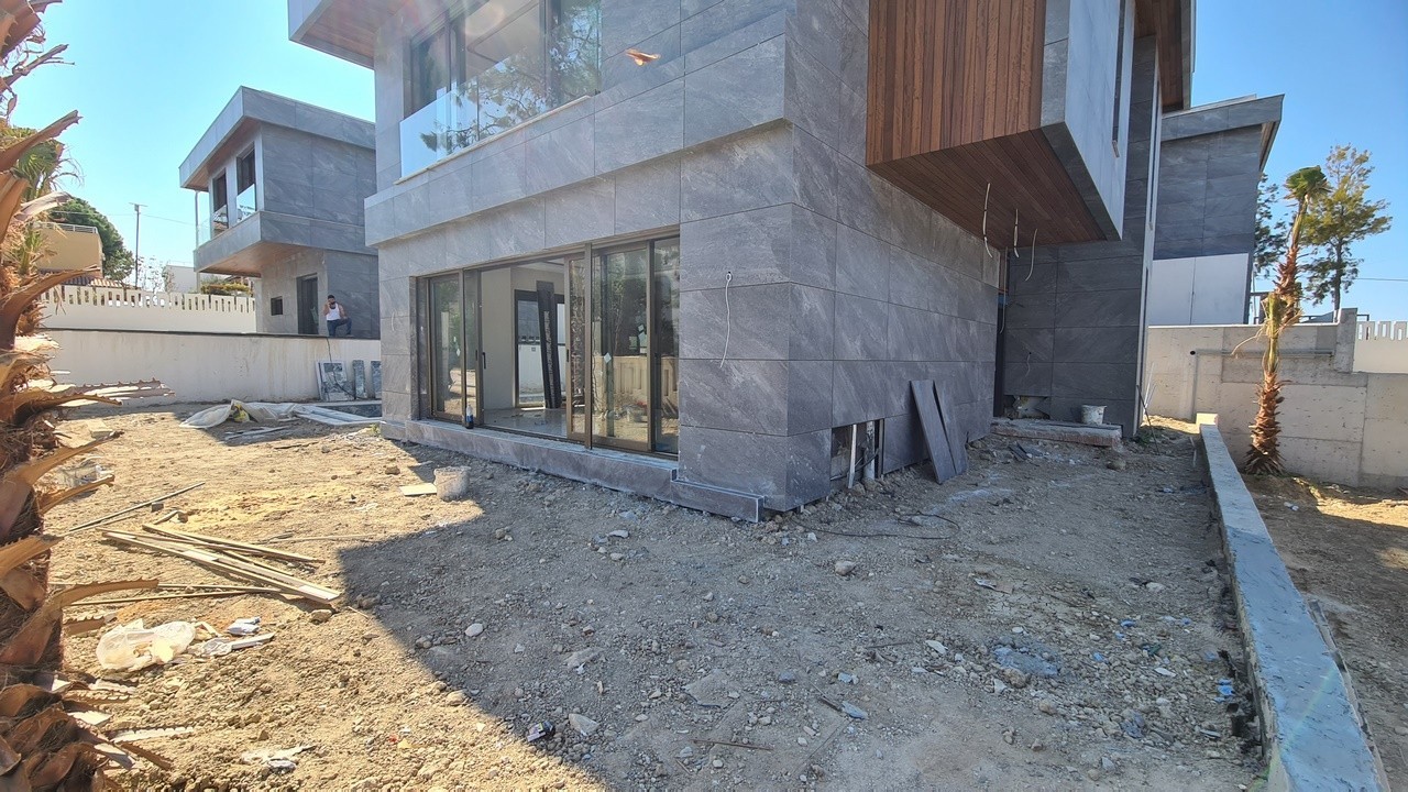 GREEN BEACH BEACH FRONT VILLAS FROM OFF-PLAN STUNNING LOCATION