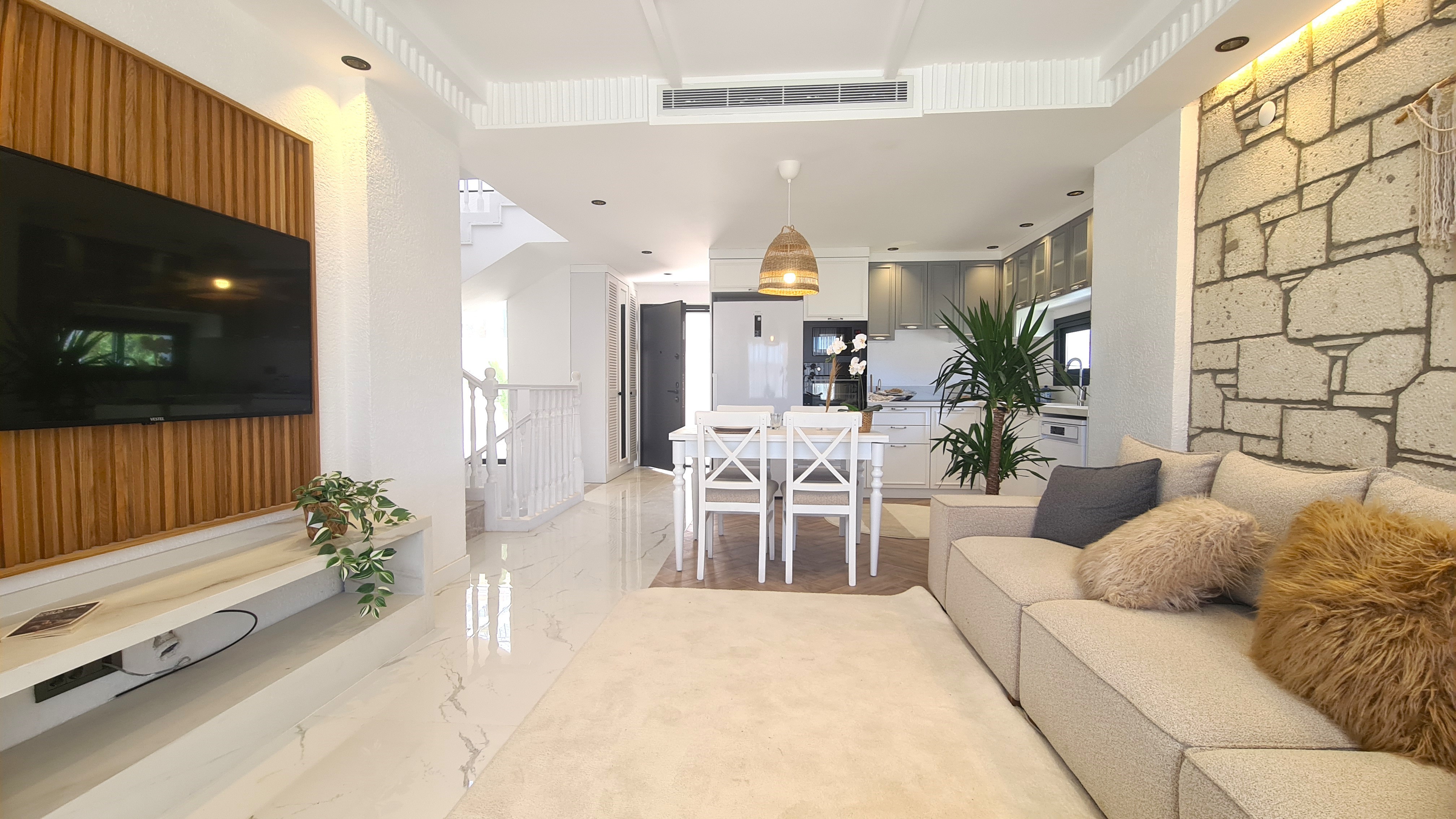 Country Style Semi-Detached Villa For Sale