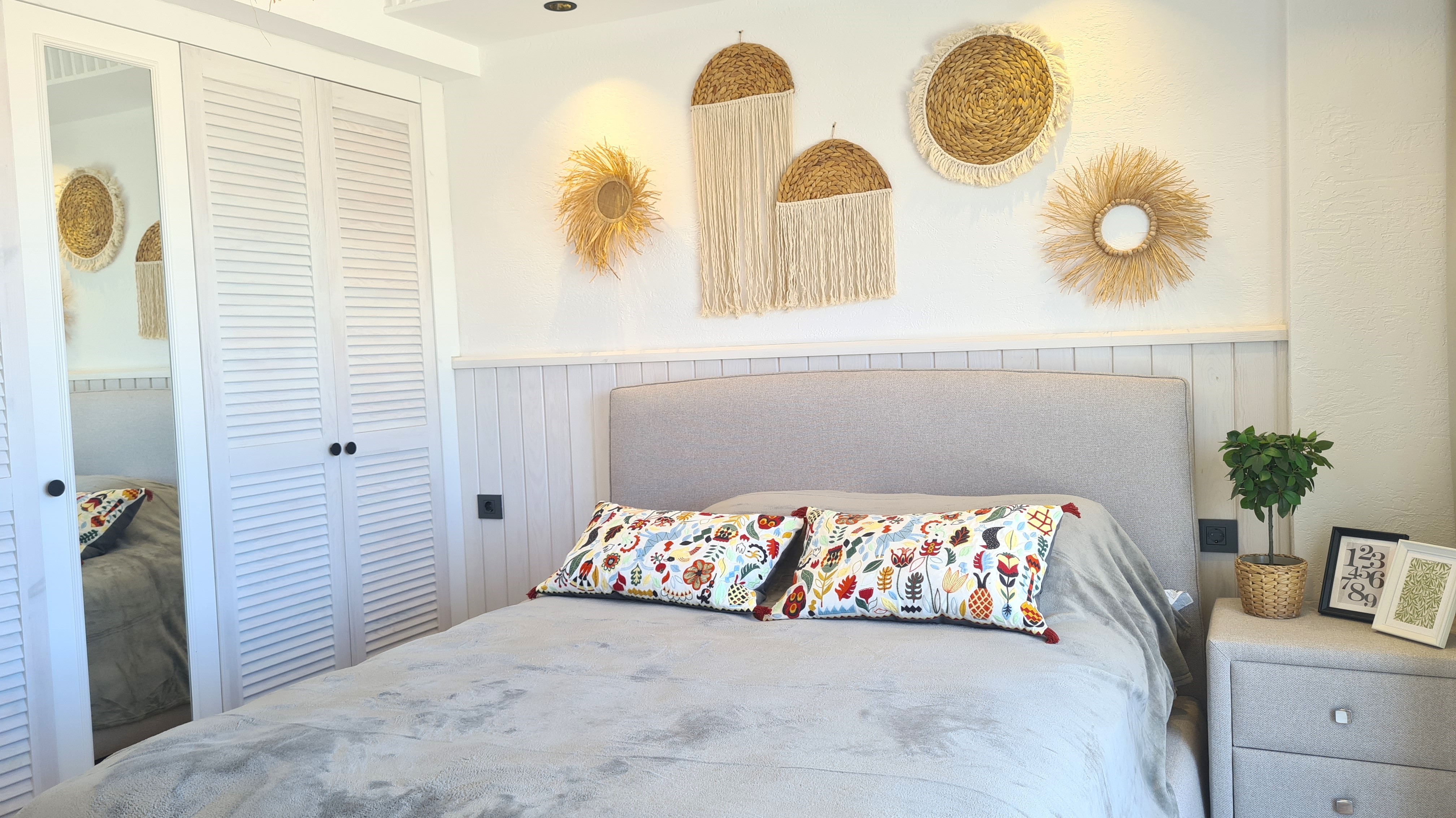 Country Style Semi-Detached Villa For Sale