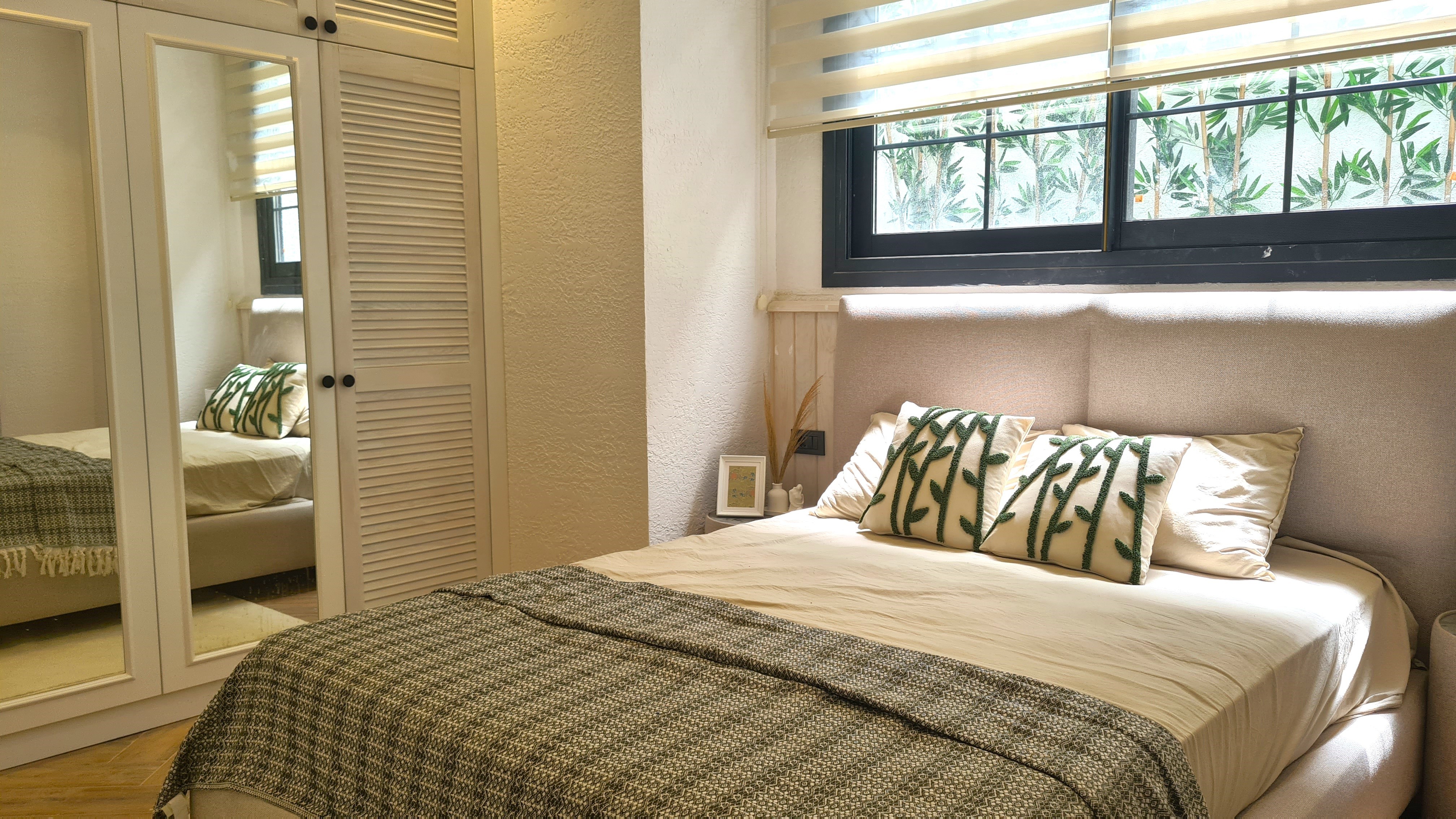 Country Style Semi-Detached Villa For Sale