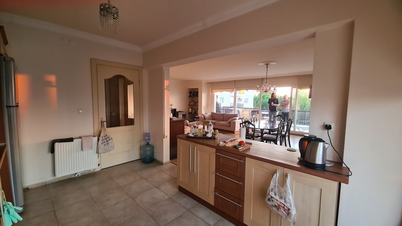 Aparment For Sale in City Center Just Opposite Marina