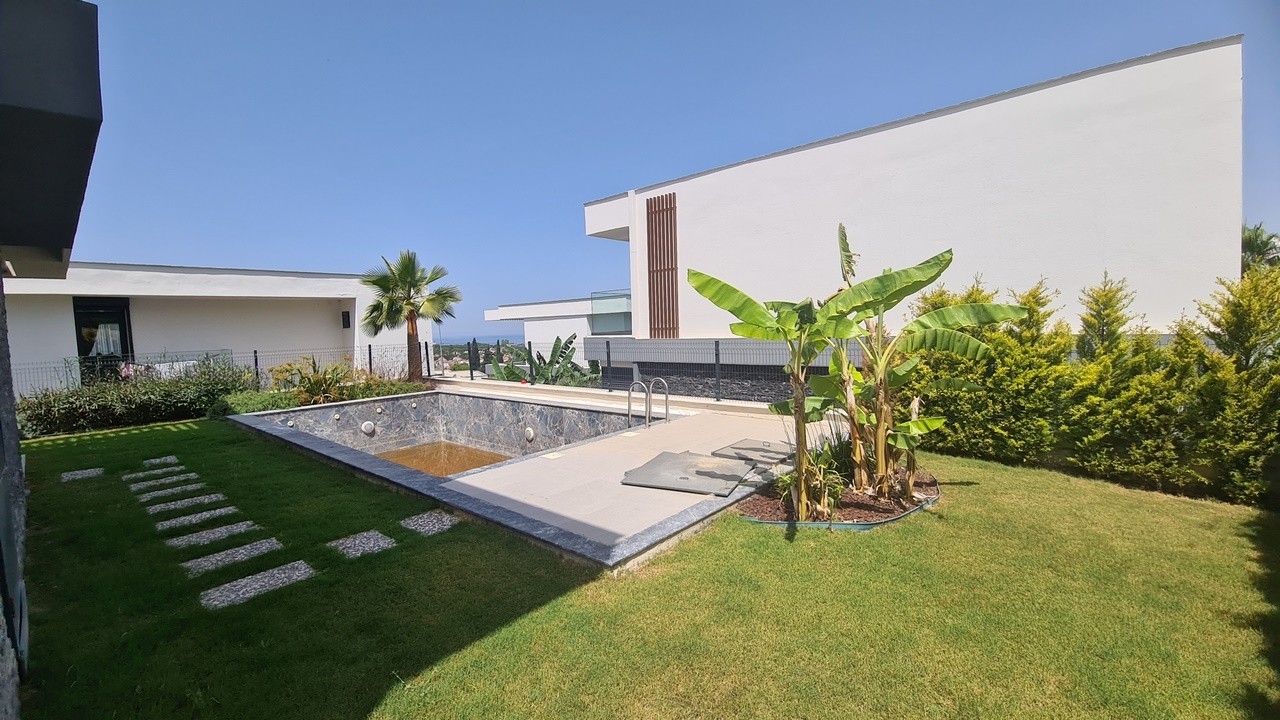 BOUTIQUE VILLA WITH PRIVATE POOL CLOSE TO THE BEACH