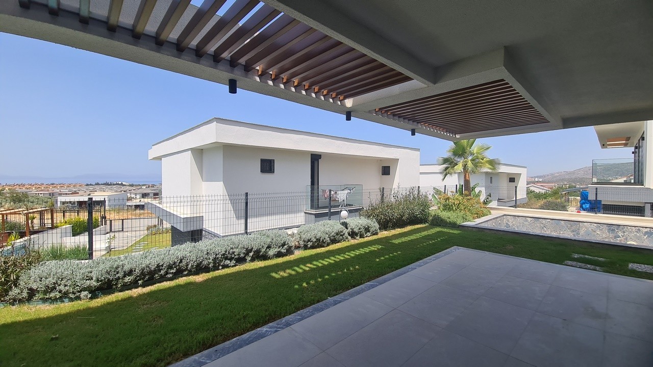 BOUTIQUE VILLA WITH PRIVATE POOL CLOSE TO THE BEACH