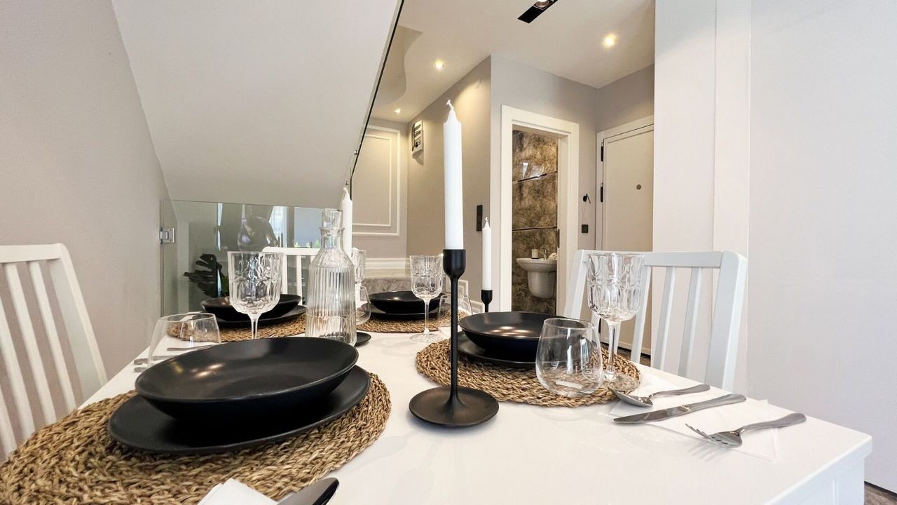 Detached Villa with Private Pool and Near the Sea