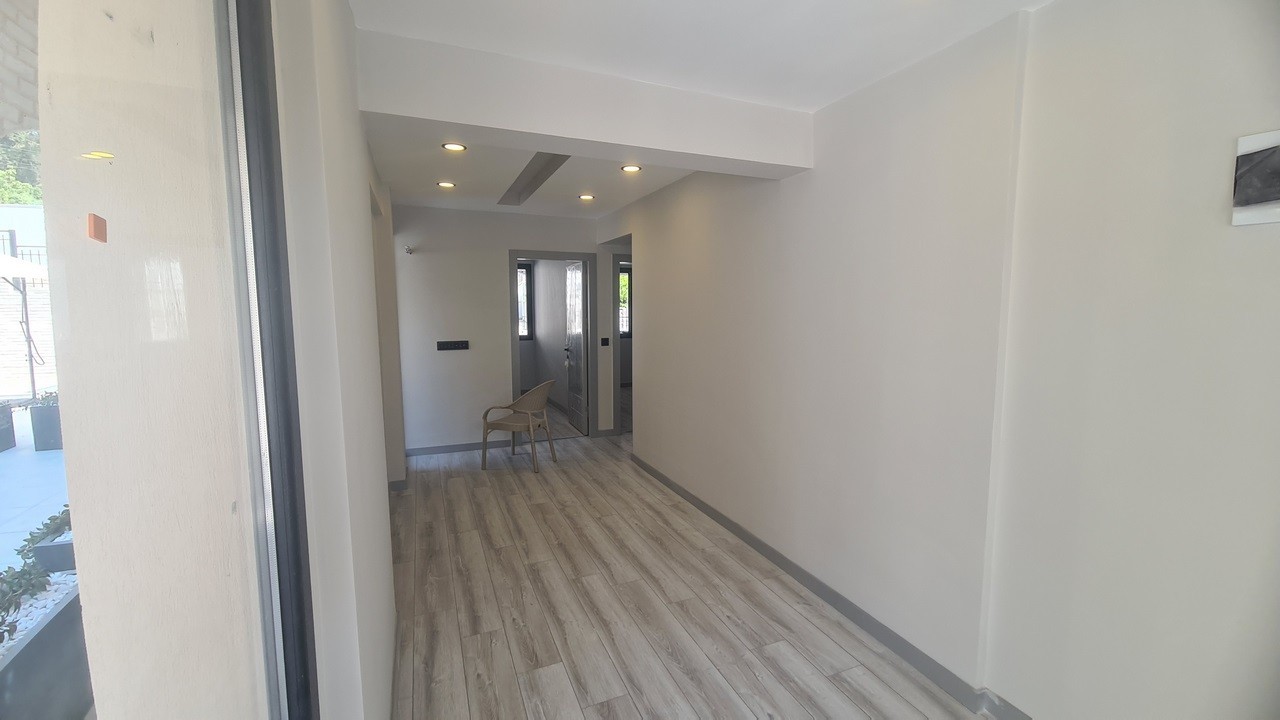 COUNTRY MODERN ARCHITECTURE APARTMENTS ON THE LADİES BEACH