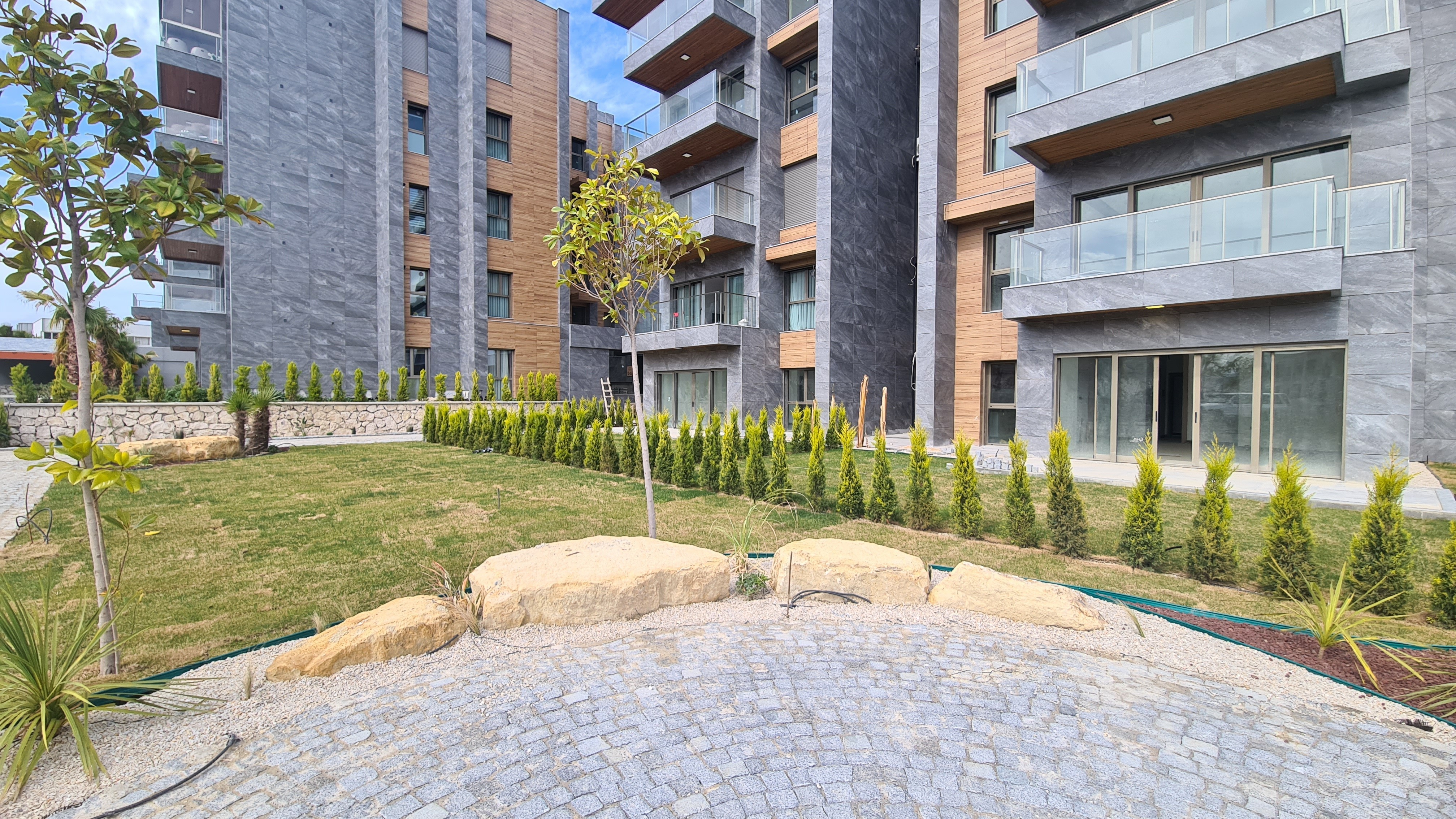 Opportunity 1+1 apartment for sale in luxury new project