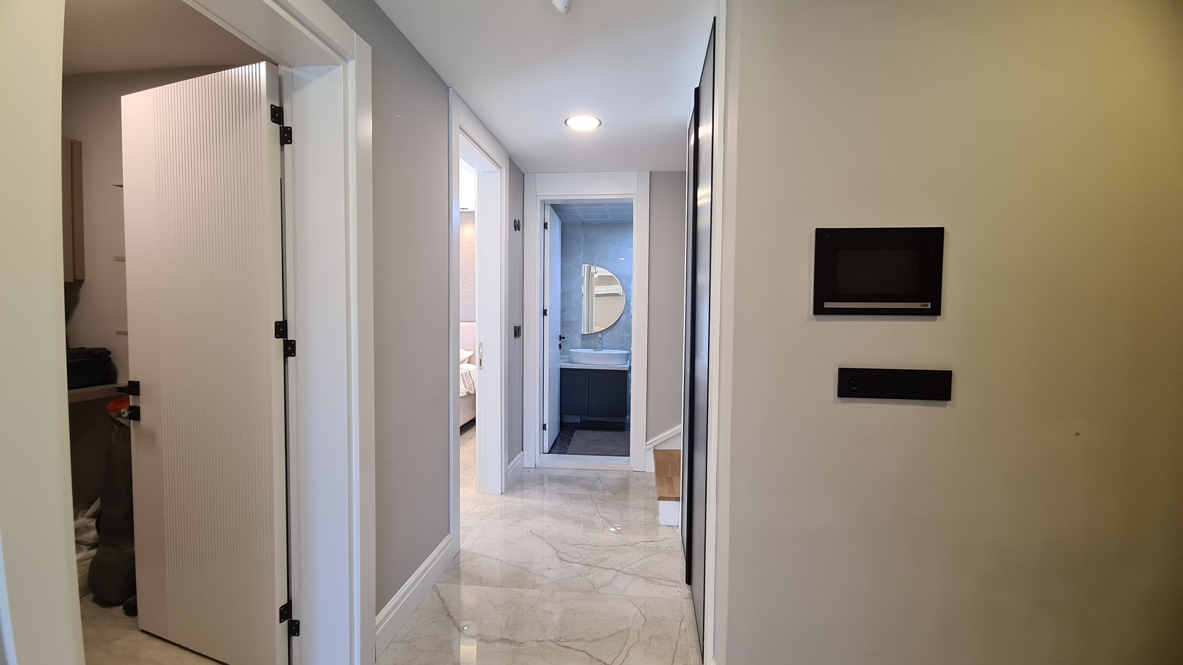 For Sale: Modern 4-Bedroom, 4-Bathroom Villa with Private Pool , Just 700 Meters from the Beach in Kuşadası