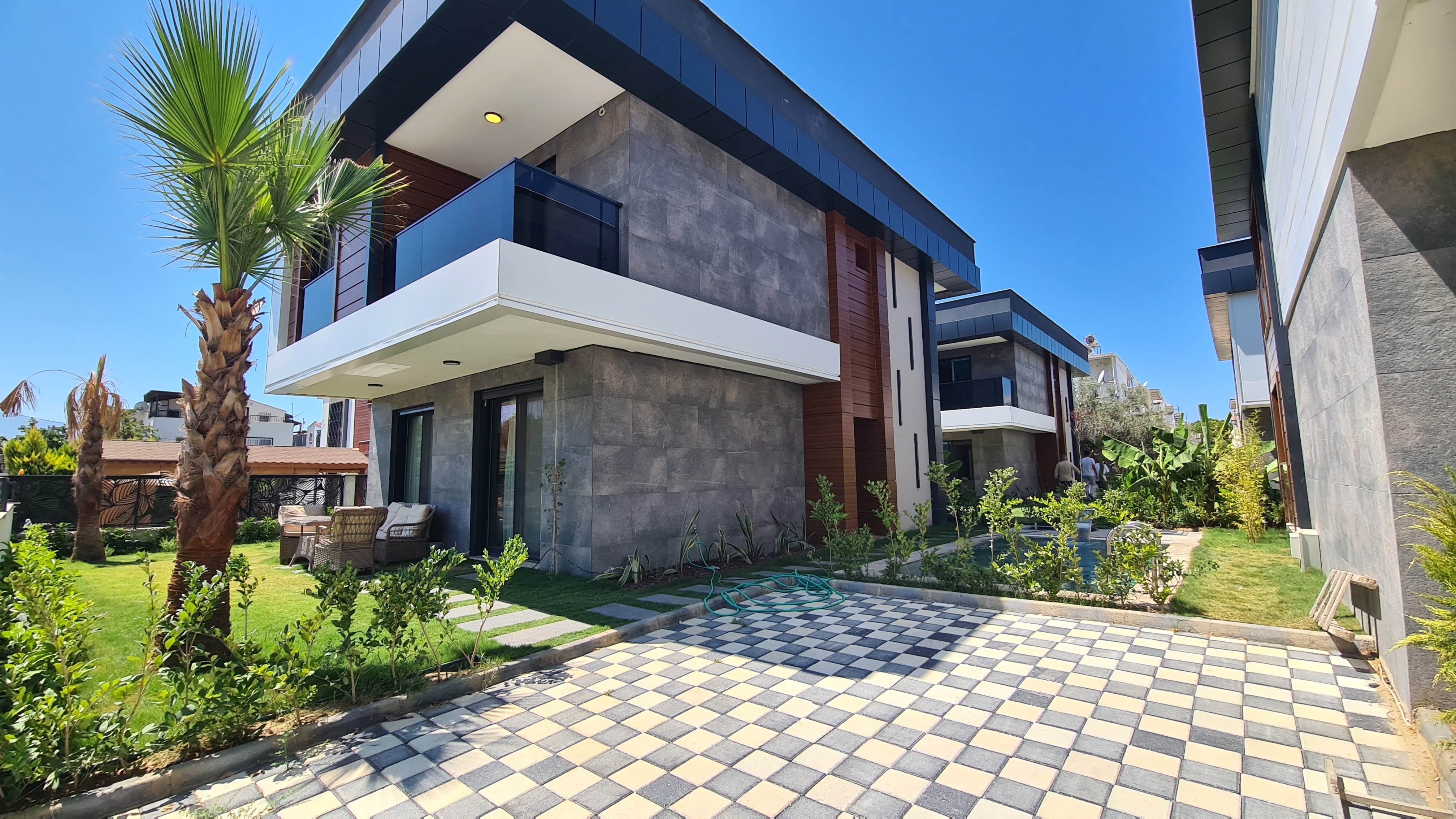 For Sale: Modern 4-Bedroom, 4-Bathroom Villa with Private Pool , Just 700 Meters from the Beach in Kuşadası