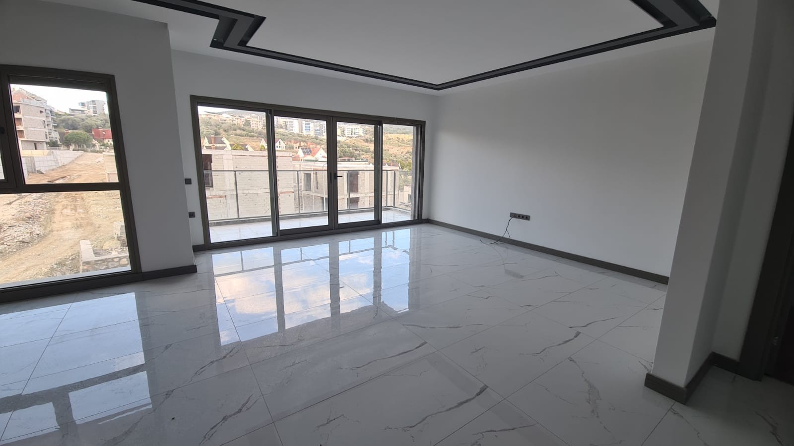 Luxury Apartment in a modern complex in kusadasi for sale