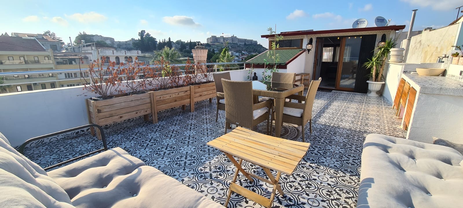 An unusual Rooftop Duplex in the very heart of Selçuk, Very Close to the Ancient City of Ephesus