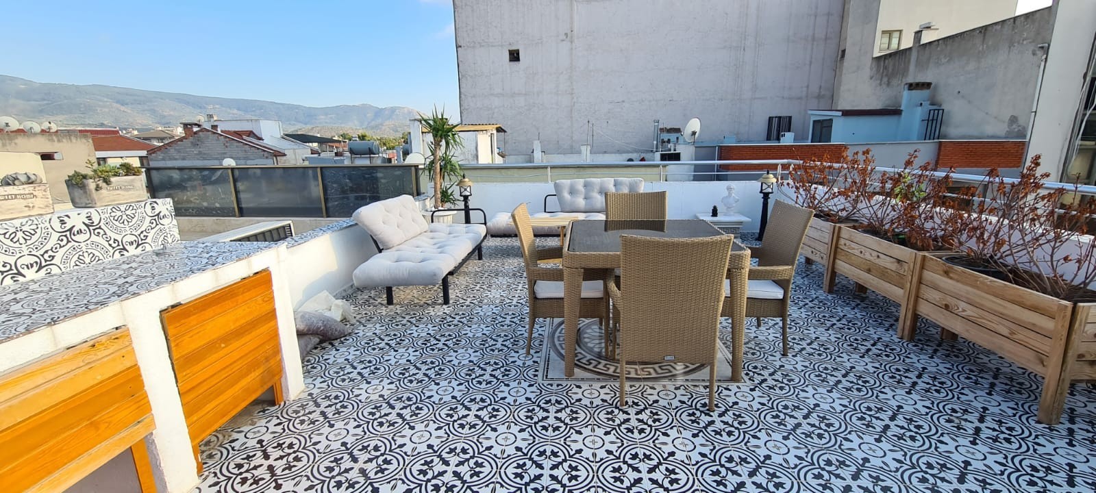 An unusual Rooftop Duplex in the very heart of Selçuk, Very Close to the Ancient City of Ephesus