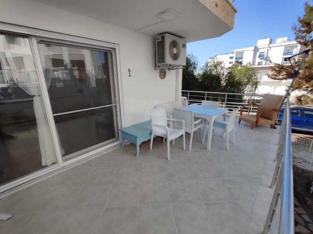 Semi-Detached 5 Bedroom 3 Bathroom Holiday Home with Spacious Garden, Just 50 Meters from Ladies Beach, Kuşadası
