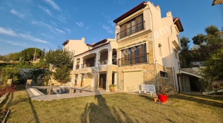 "Stunning 5-Bedroom Villa with Private Pool, Nature and Sea Views in Kuşadası Soğucak"