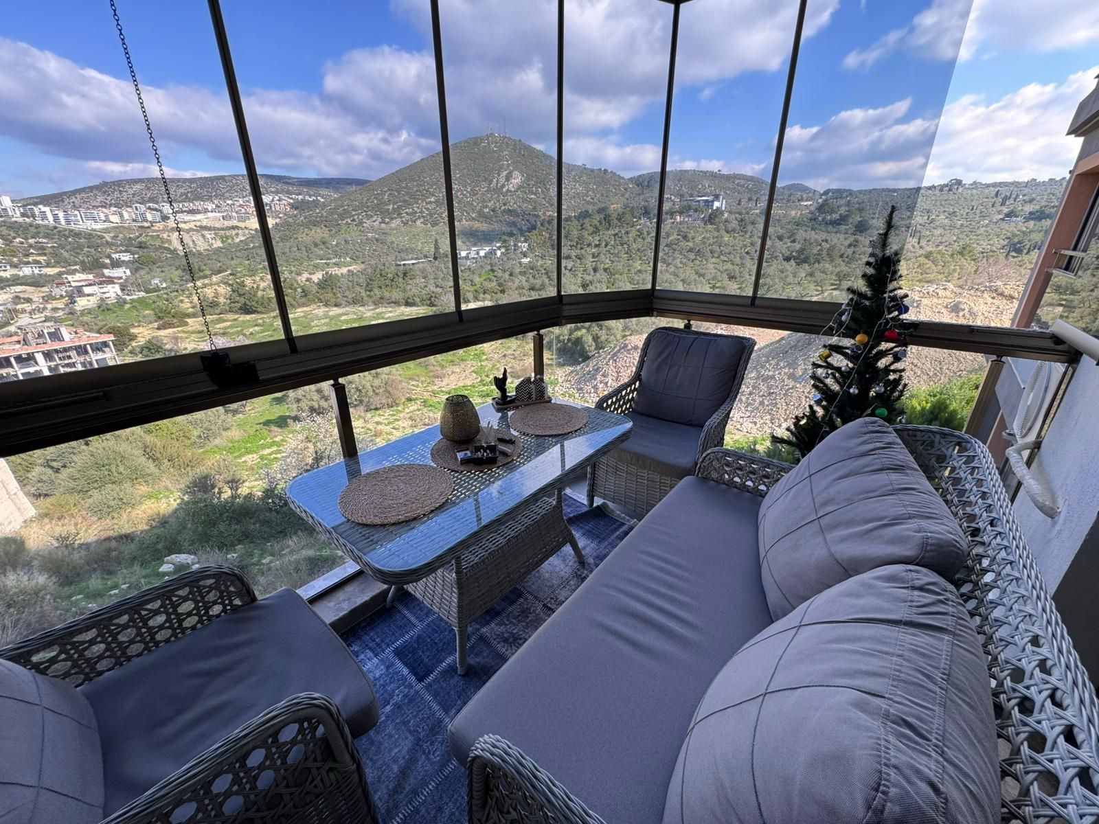 КВАРТИРА 1+1 В ЦЕНТРЕ ГОРОДА КУШАДАСЫ.