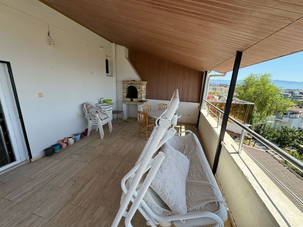 4-Bedroom Sea View Villa in a Prestigious Site, Walking Distance to the Beach and Town Center