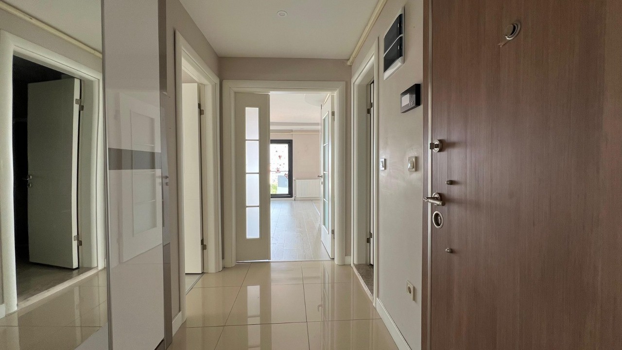 FOR SALE – APARTMENT IN A LUXURY COMPLEX IN THE CENTER OF KUŞADASI