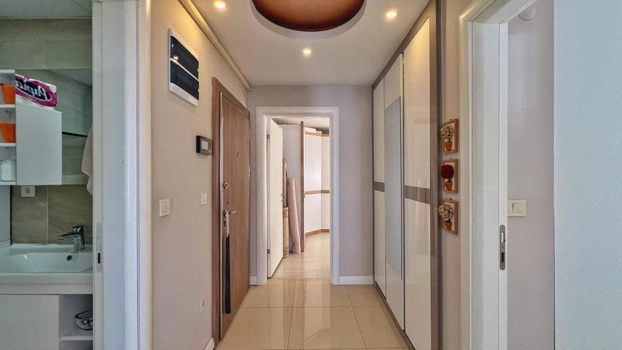 FOR SALE – APARTMENT IN A LUXURY COMPLEX IN THE CENTER OF KUŞADASI