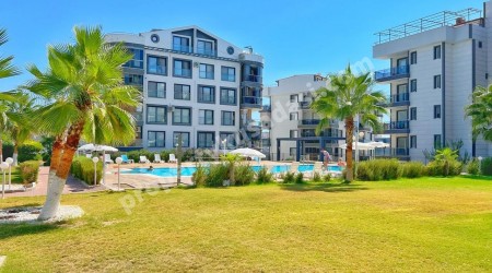 FOR SALE – APARTMENT IN A LUXURY COMPLEX IN THE CENTER OF KUŞADASI