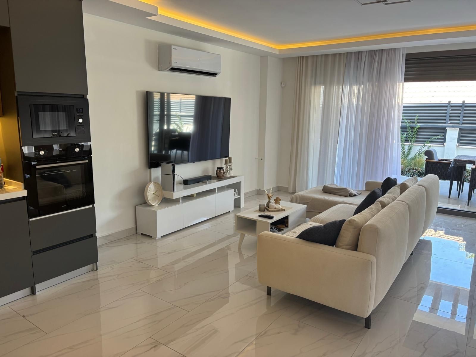 Detached villa with private pool for sale kusadasi